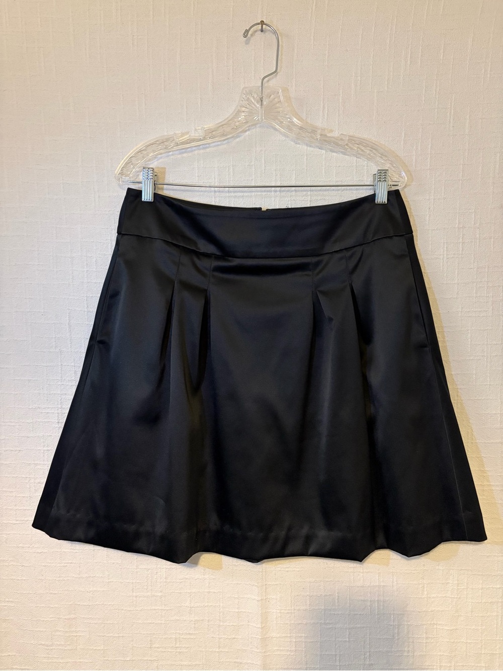 White House Black Market Women's Black Solid Satin Pleated A-Line Short Skirt 8